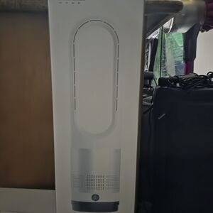 White Tower Fan BRAND NEW